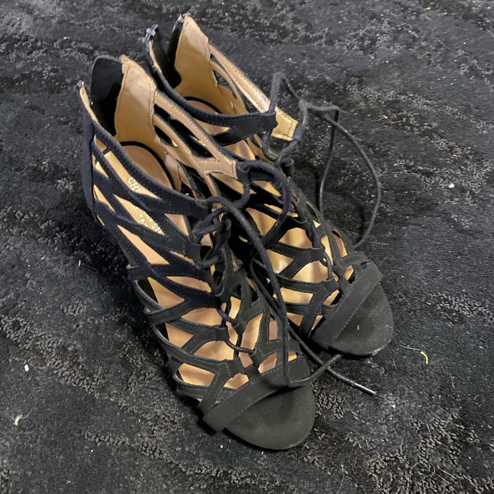 Lace up 2” heals